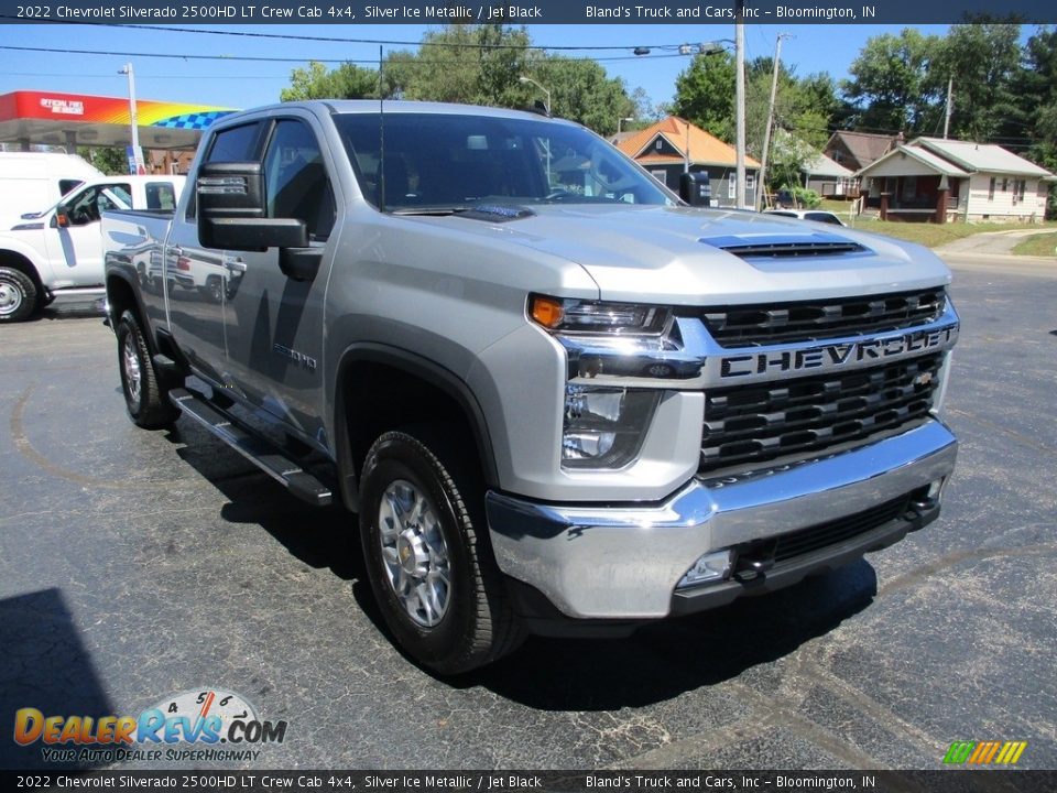 2022 Chevrolet Silverado 2500HD LT Crew Cab 4x4 Silver Ice Metallic / Jet Black Photo #5