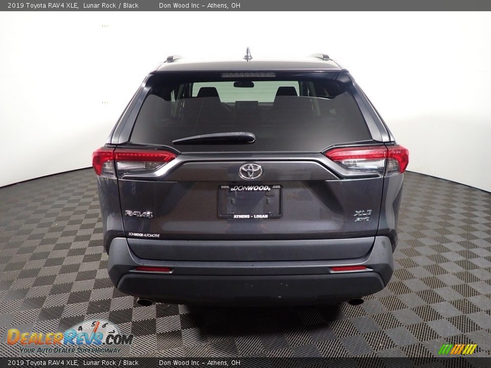 2019 Toyota RAV4 XLE Lunar Rock / Black Photo #11