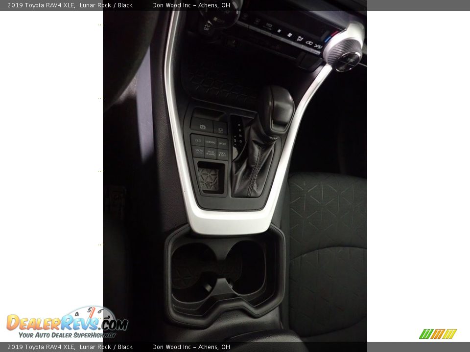 2019 Toyota RAV4 XLE Lunar Rock / Black Photo #28