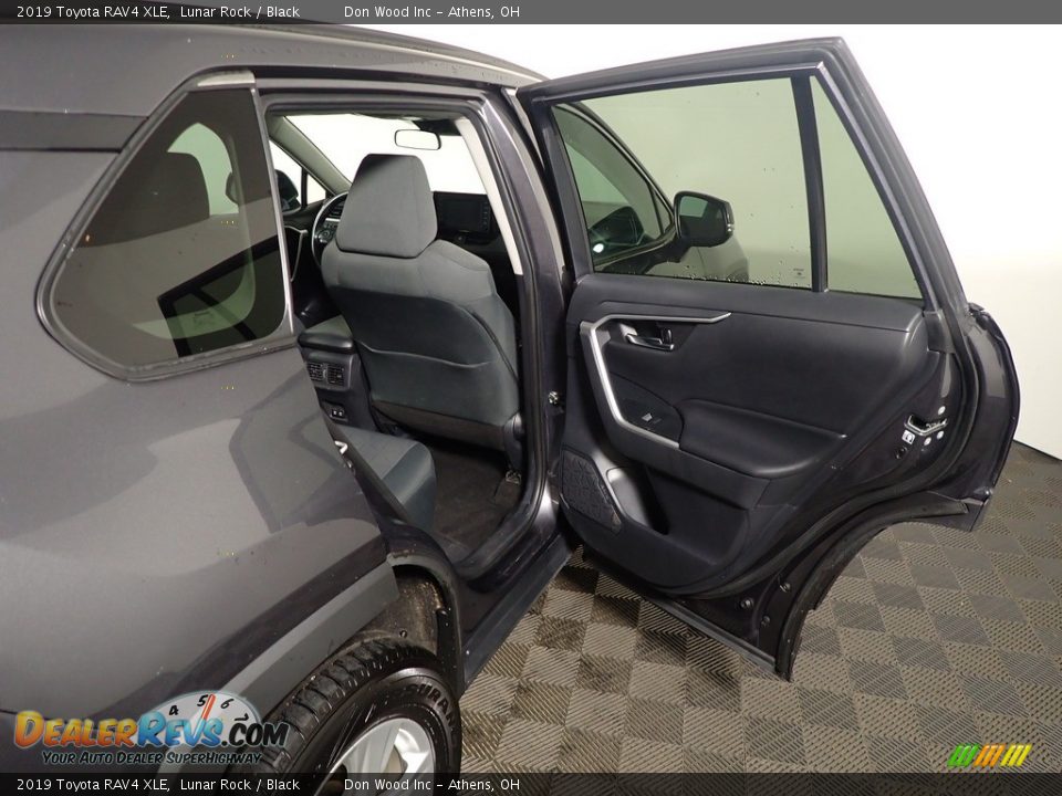 2019 Toyota RAV4 XLE Lunar Rock / Black Photo #32