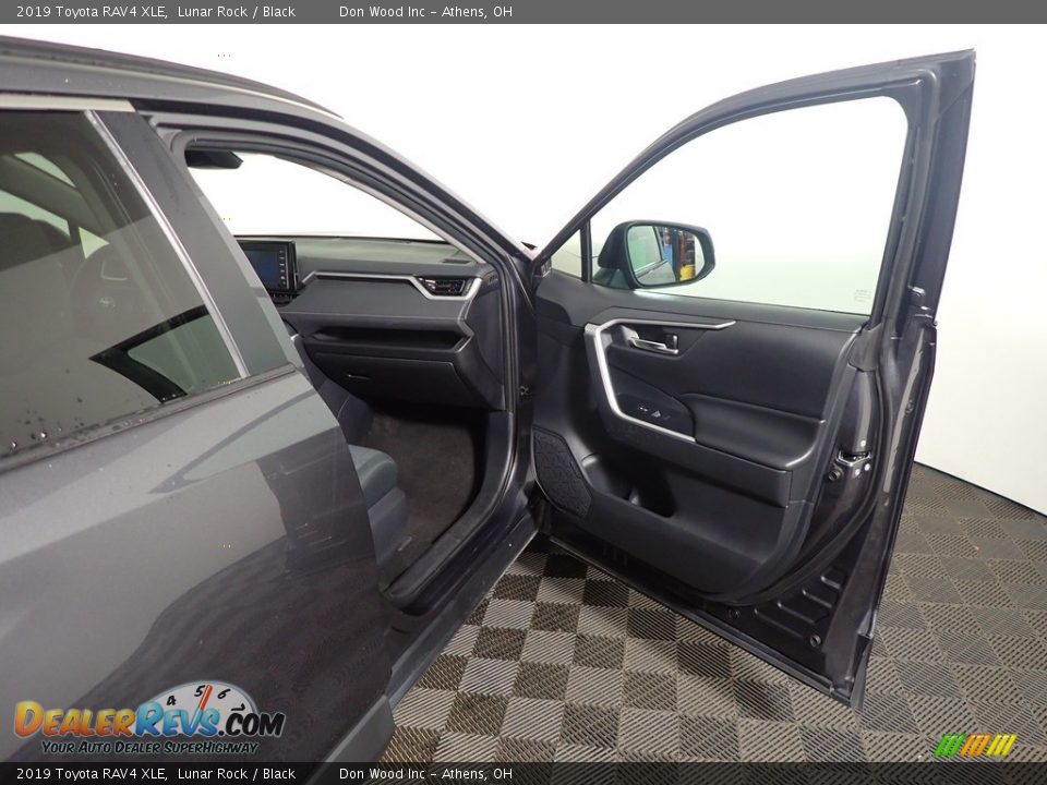 2019 Toyota RAV4 XLE Lunar Rock / Black Photo #34