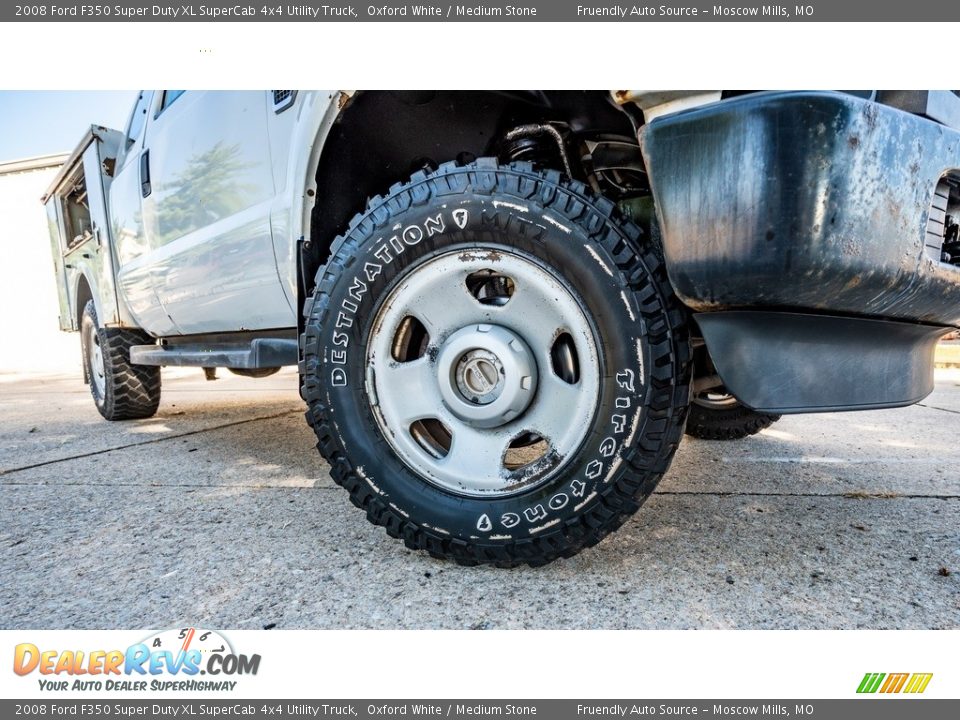 2008 Ford F350 Super Duty XL SuperCab 4x4 Utility Truck Oxford White / Medium Stone Photo #3