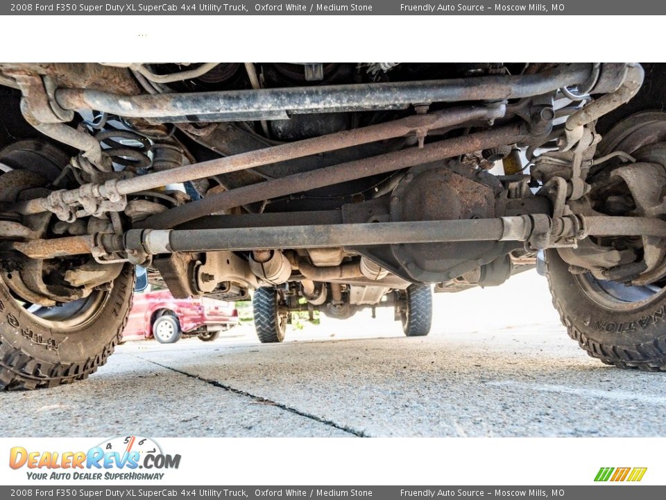 2008 Ford F350 Super Duty XL SuperCab 4x4 Utility Truck Oxford White / Medium Stone Photo #10