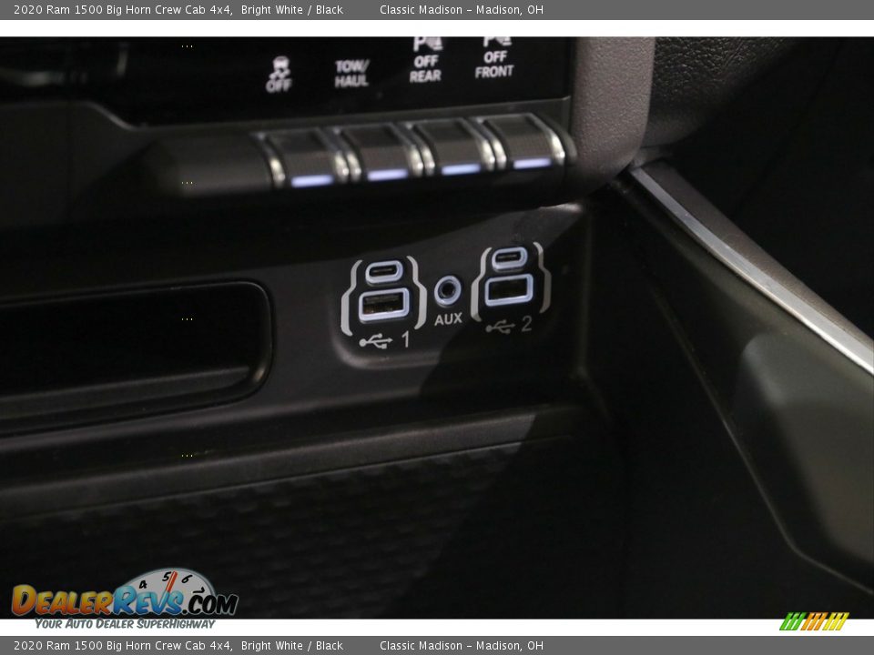2020 Ram 1500 Big Horn Crew Cab 4x4 Bright White / Black Photo #18