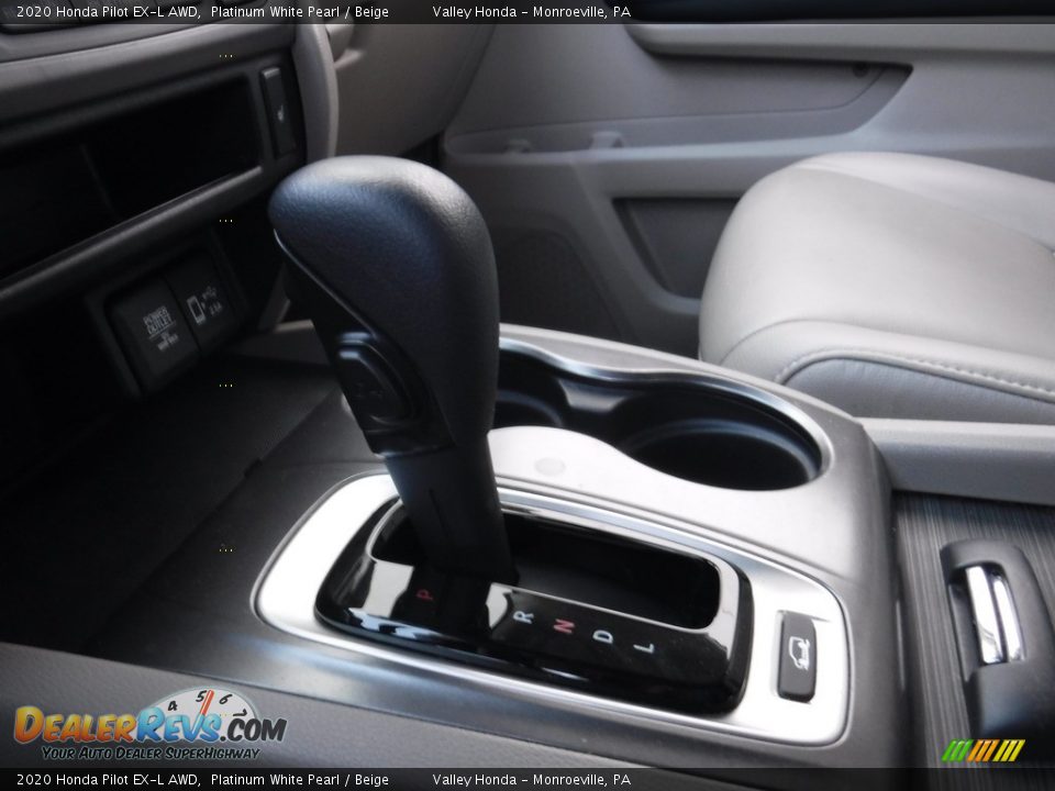 2020 Honda Pilot EX-L AWD Platinum White Pearl / Beige Photo #17