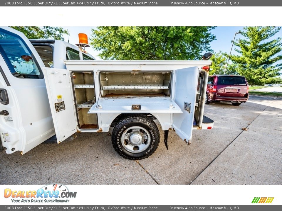 2008 Ford F350 Super Duty XL SuperCab 4x4 Utility Truck Oxford White / Medium Stone Photo #21