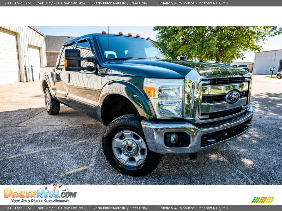 2011 Ford F250 Super Duty XLT Crew Cab 4x4 Tuxedo Black Metallic / Steel Gray Photo #1