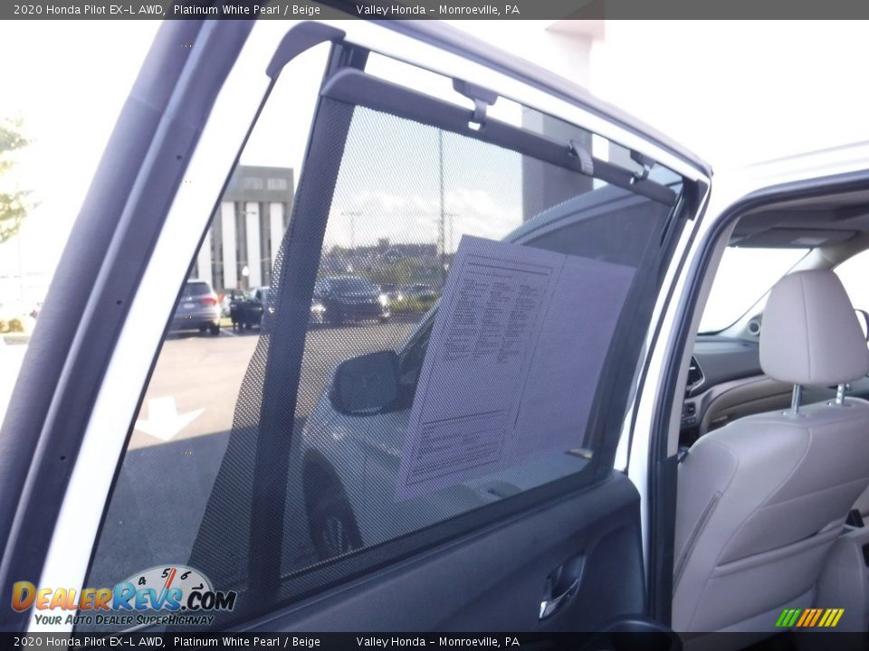 2020 Honda Pilot EX-L AWD Platinum White Pearl / Beige Photo #29