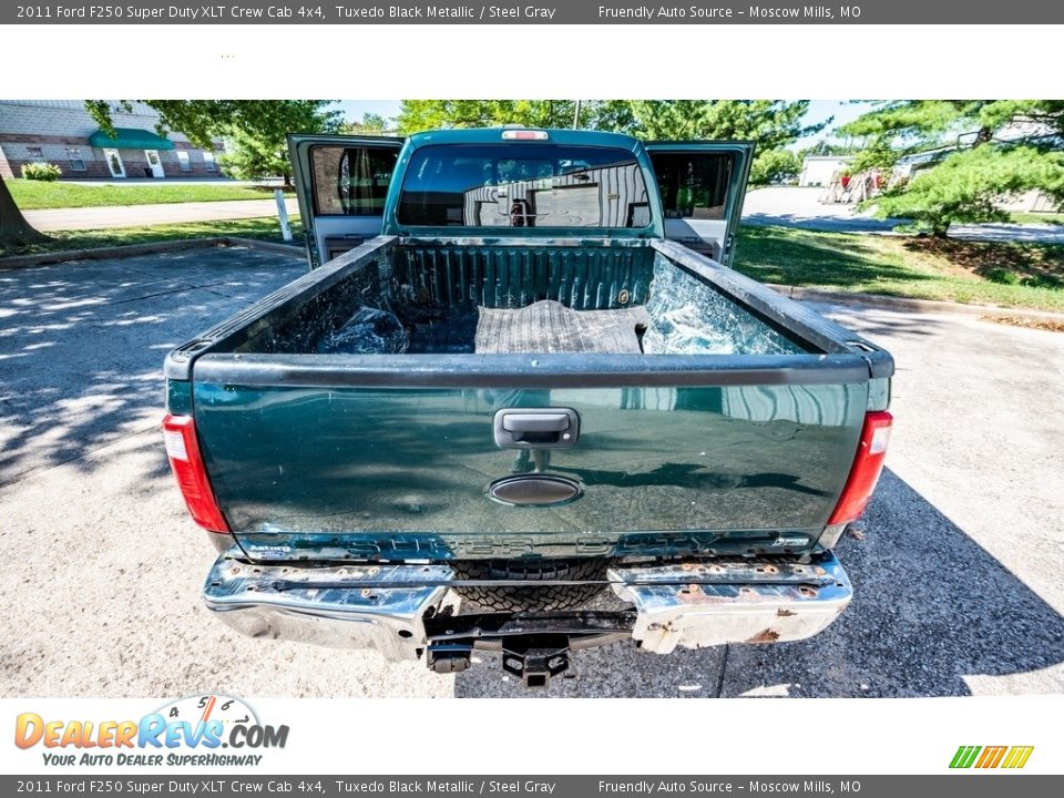 2011 Ford F250 Super Duty XLT Crew Cab 4x4 Tuxedo Black Metallic / Steel Gray Photo #21