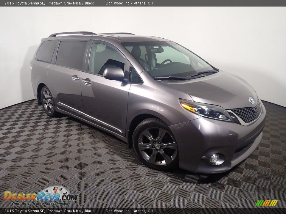 2016 Toyota Sienna SE Predawn Gray Mica / Black Photo #5