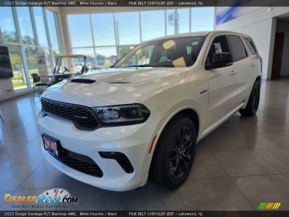Front 3/4 View of 2022 Dodge Durango R/T Blacktop AWD Photo #1