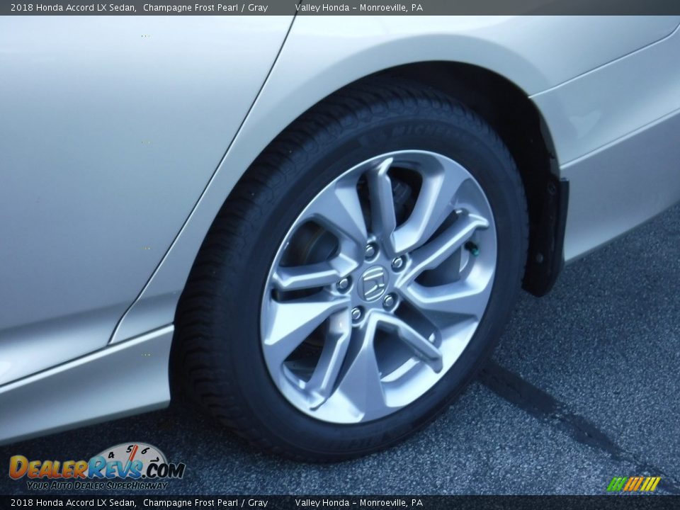 2018 Honda Accord LX Sedan Champagne Frost Pearl / Gray Photo #3