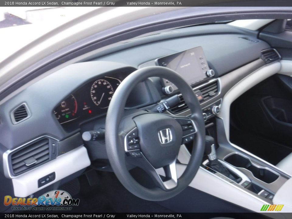 2018 Honda Accord LX Sedan Champagne Frost Pearl / Gray Photo #9