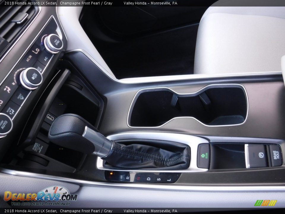 2018 Honda Accord LX Sedan Champagne Frost Pearl / Gray Photo #14