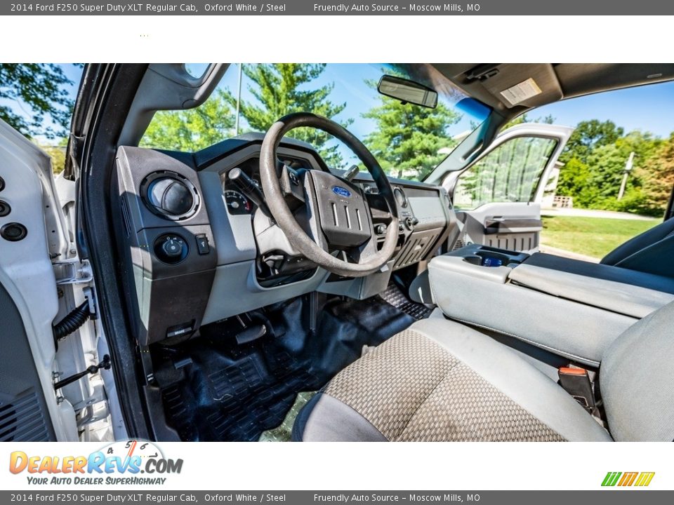 2014 Ford F250 Super Duty XLT Regular Cab Oxford White / Steel Photo #19