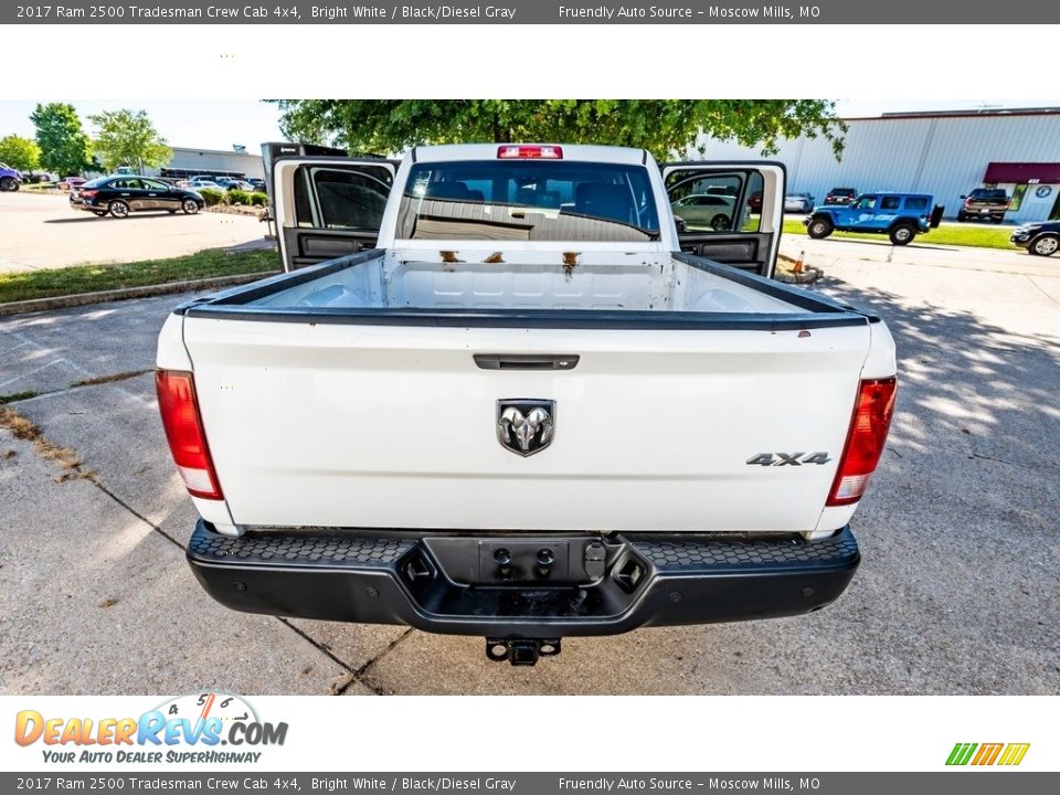 2017 Ram 2500 Tradesman Crew Cab 4x4 Bright White / Black/Diesel Gray Photo #21