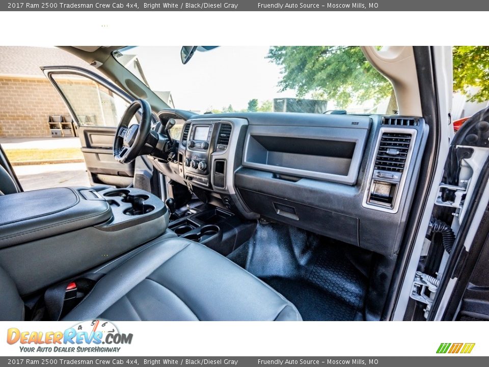 Black/Diesel Gray Interior - 2017 Ram 2500 Tradesman Crew Cab 4x4 Photo #23