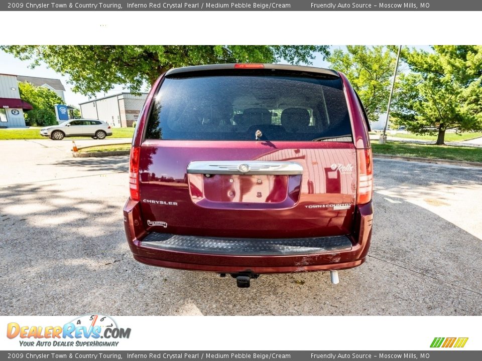 2009 Chrysler Town & Country Touring Inferno Red Crystal Pearl / Medium Pebble Beige/Cream Photo #5