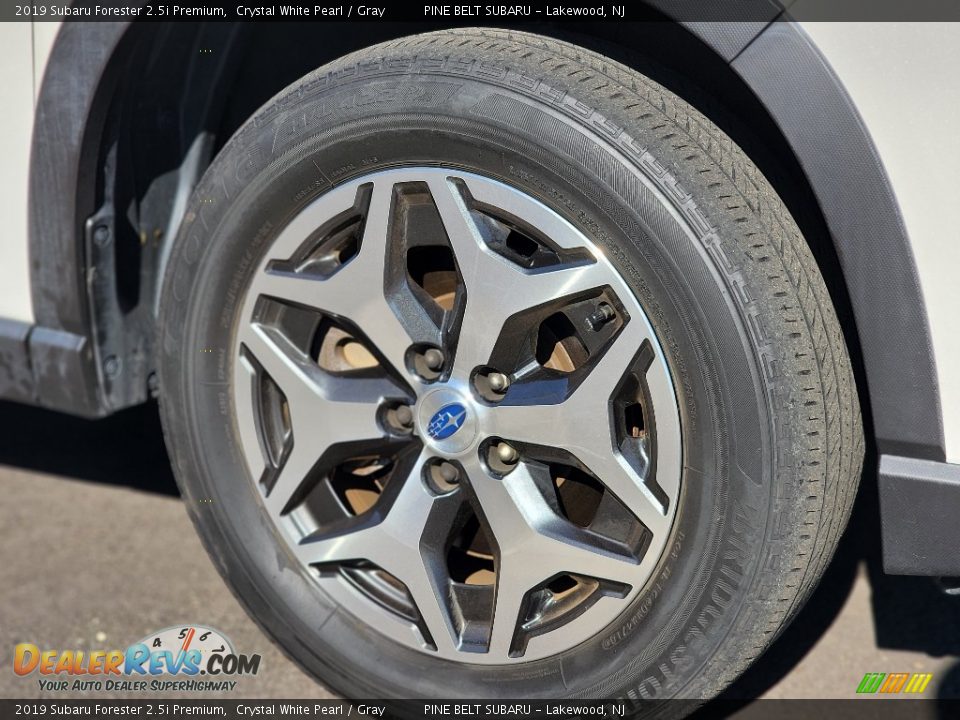 2019 Subaru Forester 2.5i Premium Crystal White Pearl / Gray Photo #5