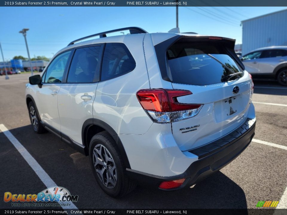 2019 Subaru Forester 2.5i Premium Crystal White Pearl / Gray Photo #8