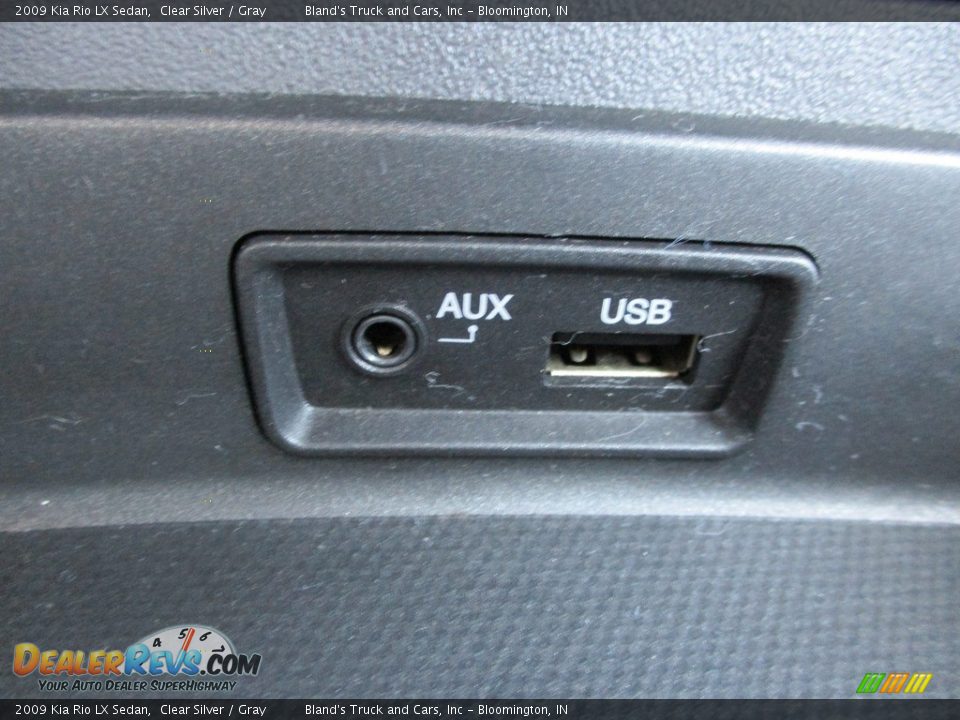 2009 Kia Rio LX Sedan Clear Silver / Gray Photo #14