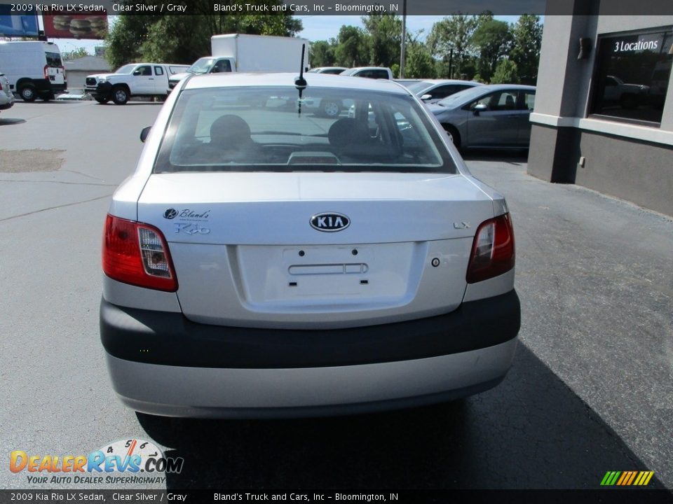 2009 Kia Rio LX Sedan Clear Silver / Gray Photo #18