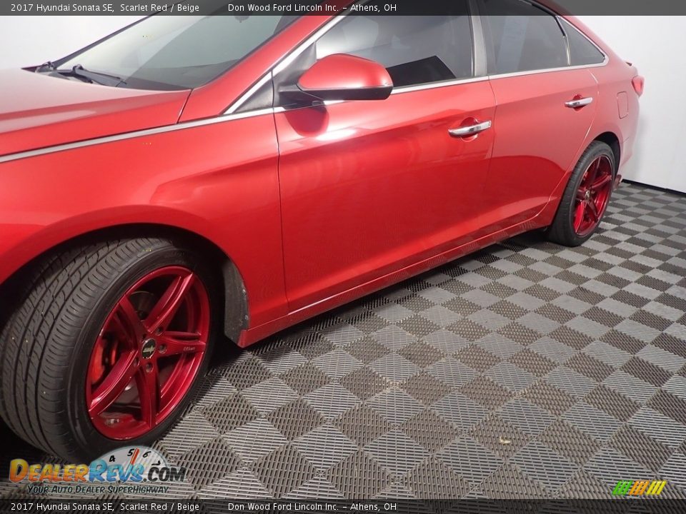 2017 Hyundai Sonata SE Scarlet Red / Beige Photo #9