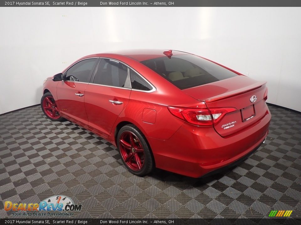 2017 Hyundai Sonata SE Scarlet Red / Beige Photo #11