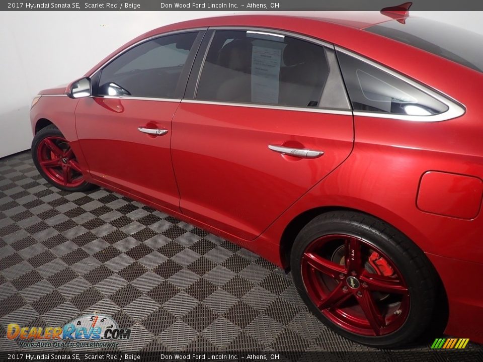 2017 Hyundai Sonata SE Scarlet Red / Beige Photo #17