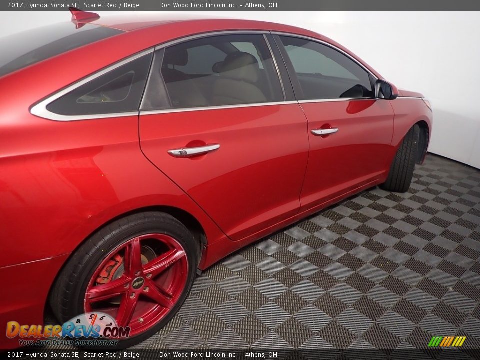 2017 Hyundai Sonata SE Scarlet Red / Beige Photo #18