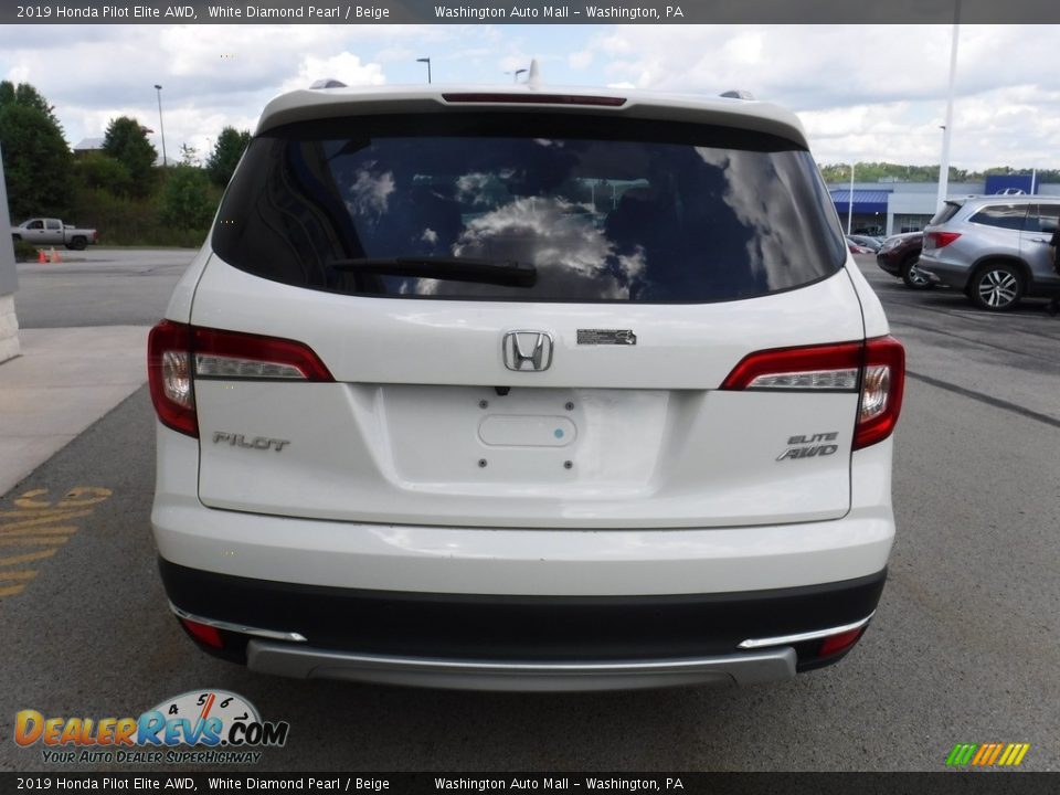 2019 Honda Pilot Elite AWD White Diamond Pearl / Beige Photo #7