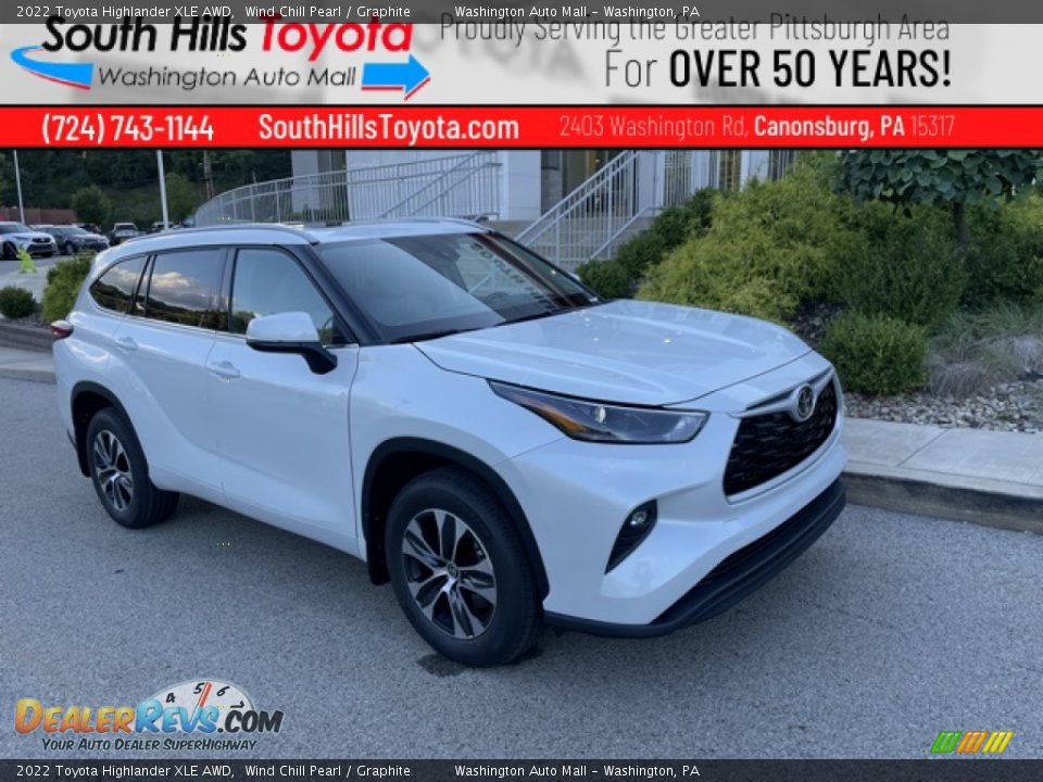 2022 Toyota Highlander XLE AWD Wind Chill Pearl / Graphite Photo #1