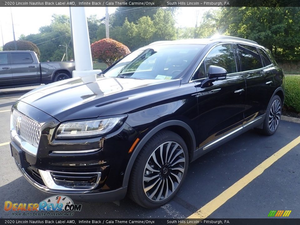 Front 3/4 View of 2020 Lincoln Nautilus Black Label AWD Photo #1
