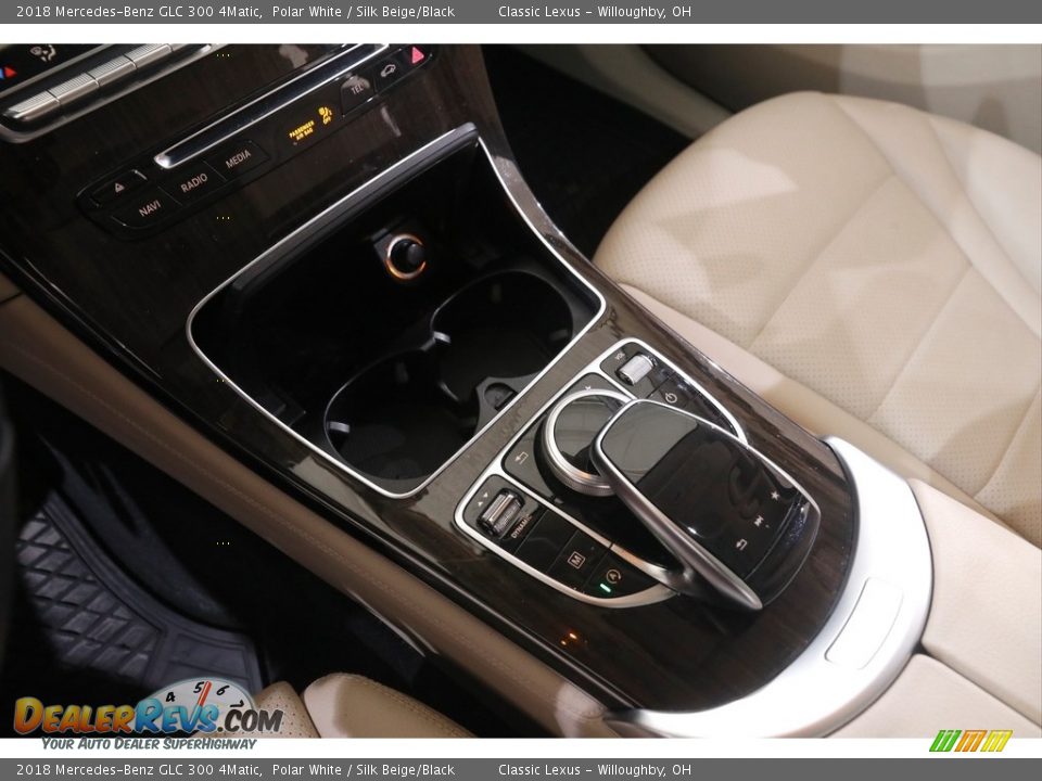 2018 Mercedes-Benz GLC 300 4Matic Polar White / Silk Beige/Black Photo #16