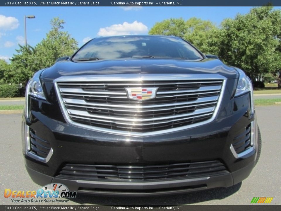 2019 Cadillac XT5 Stellar Black Metallic / Sahara Beige Photo #4