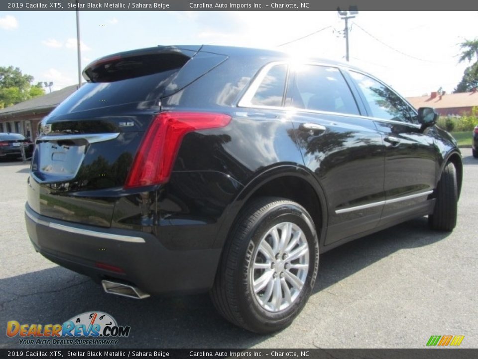 2019 Cadillac XT5 Stellar Black Metallic / Sahara Beige Photo #10