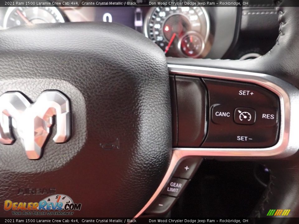 2021 Ram 1500 Laramie Crew Cab 4x4 Granite Crystal Metallic / Black Photo #17