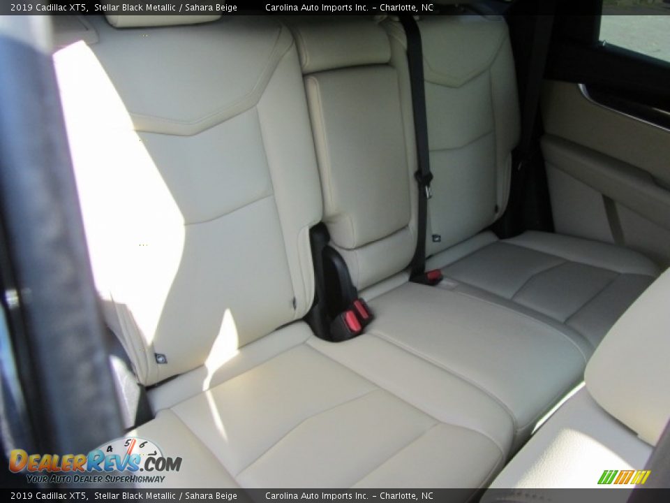 2019 Cadillac XT5 Stellar Black Metallic / Sahara Beige Photo #24