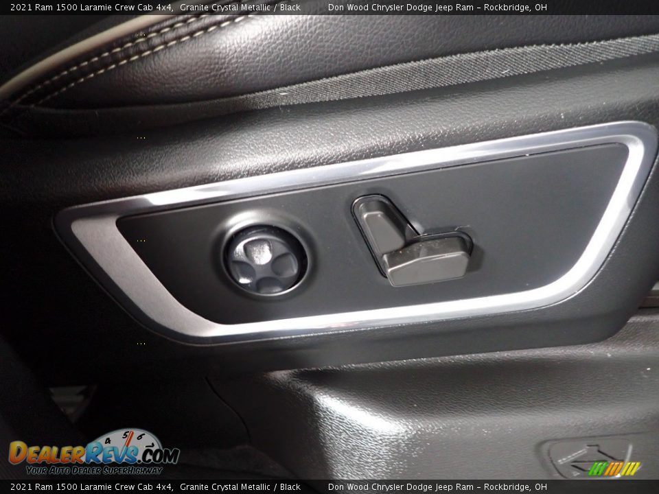 2021 Ram 1500 Laramie Crew Cab 4x4 Granite Crystal Metallic / Black Photo #29