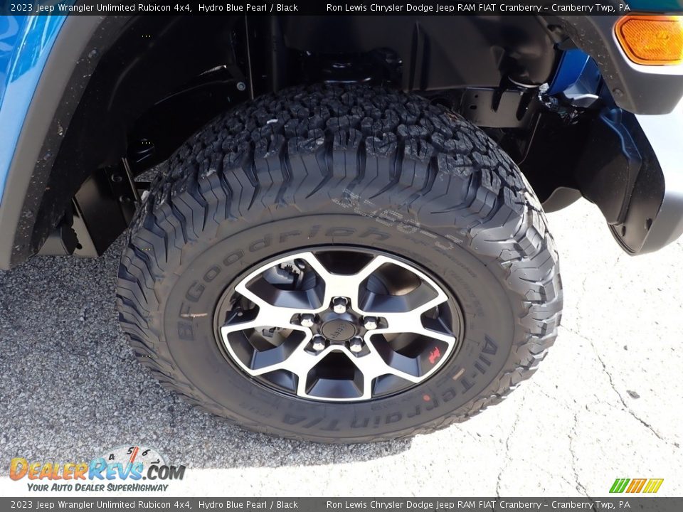 2023 Jeep Wrangler Unlimited Rubicon 4x4 Wheel Photo #9