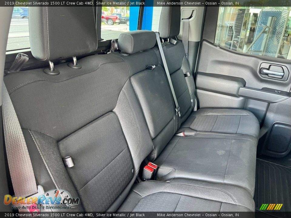 2019 Chevrolet Silverado 1500 LT Crew Cab 4WD Silver Ice Metallic / Jet Black Photo #18