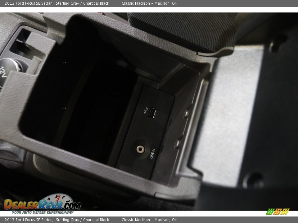 2013 Ford Focus SE Sedan Sterling Gray / Charcoal Black Photo #14