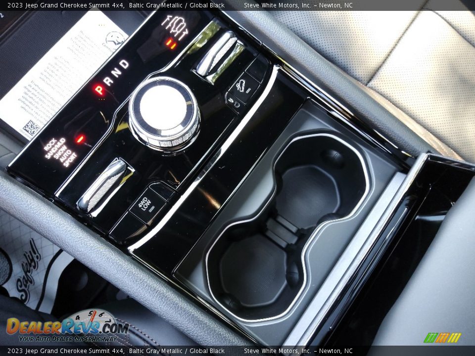 2023 Jeep Grand Cherokee Summit 4x4 Shifter Photo #36