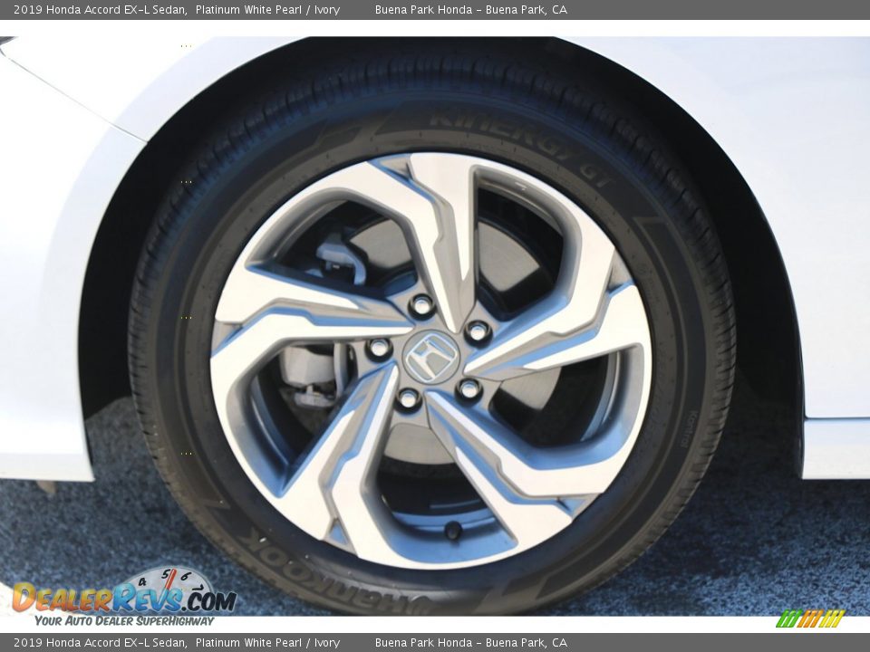 2019 Honda Accord EX-L Sedan Platinum White Pearl / Ivory Photo #11