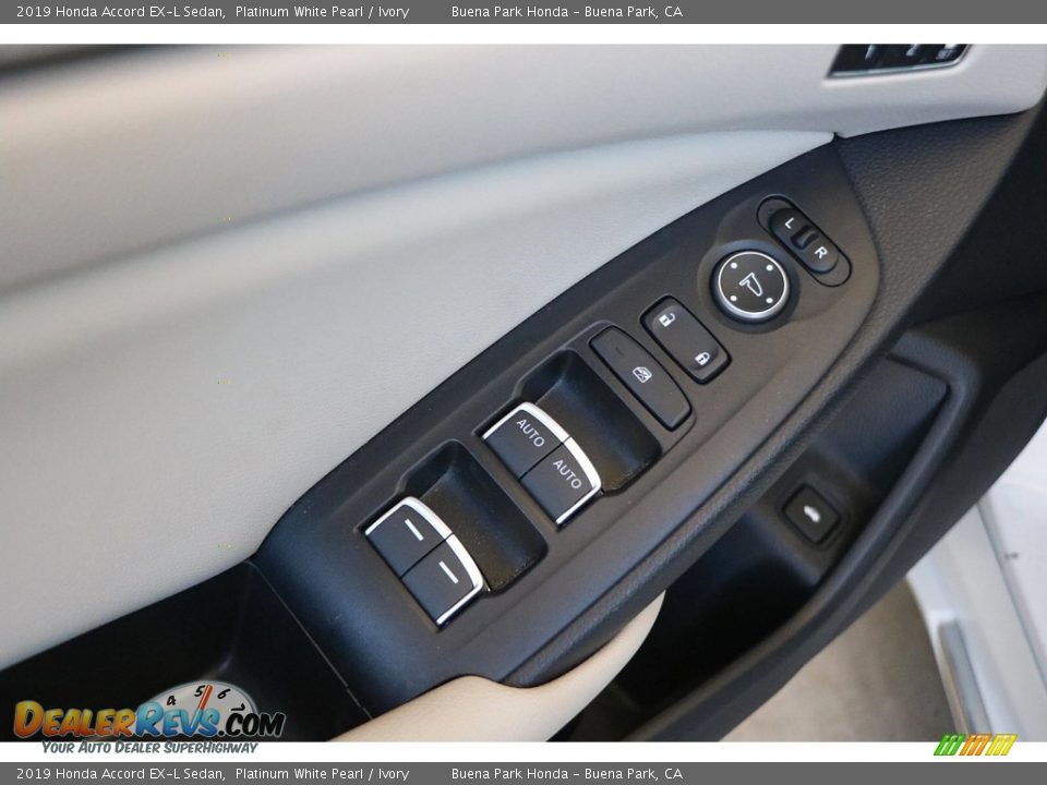 2019 Honda Accord EX-L Sedan Platinum White Pearl / Ivory Photo #14