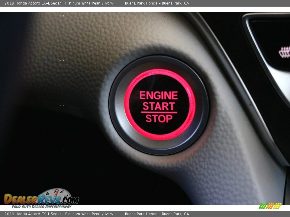 2019 Honda Accord EX-L Sedan Platinum White Pearl / Ivory Photo #26