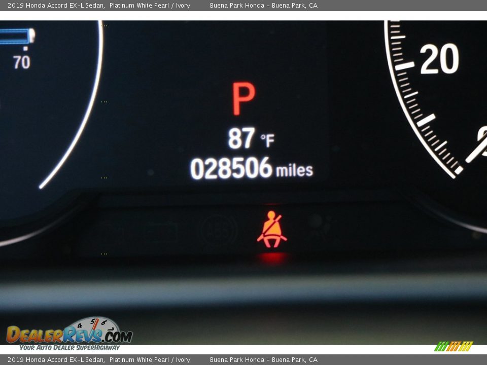 2019 Honda Accord EX-L Sedan Platinum White Pearl / Ivory Photo #31
