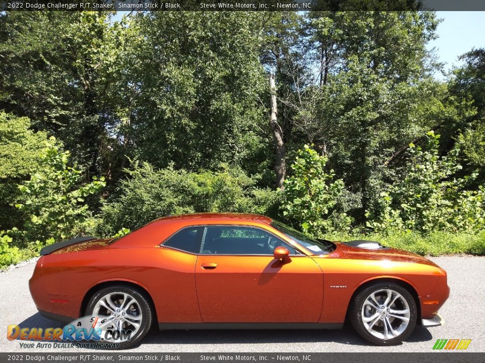 Sinamon Stick 2022 Dodge Challenger R/T Shaker Photo #5