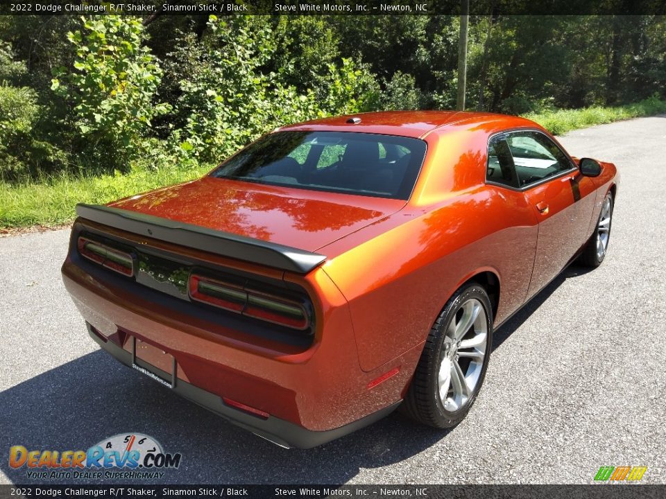 2022 Dodge Challenger R/T Shaker Sinamon Stick / Black Photo #6