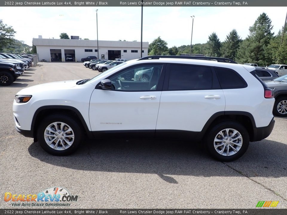 2022 Jeep Cherokee Latitude Lux 4x4 Bright White / Black Photo #2